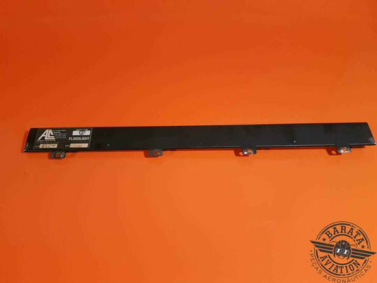 10-901-VM2-1L-20.00 Aerospace Light - Tube Florescent Flood Light