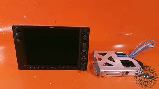 011-00916-10 Garmin GDU 1040A Display- w/ adapter and connector - 14/28 vdc