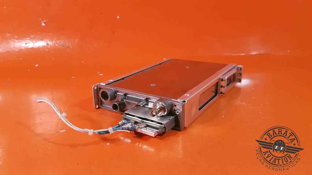 011-00779-10 Garmin GTX33 Transponder - 14/28 Vdc - W/ Mount Tray and Back Plate