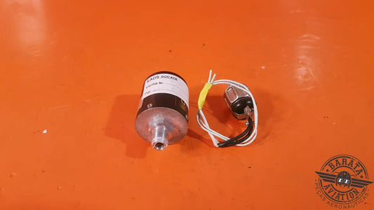 17-600-01 U.M.A.Inc Differential Pressure Switch - w/ connector