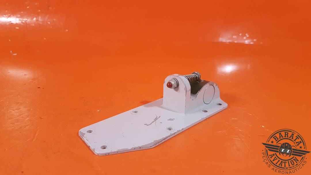 SOC422520-503 L/H Inboard Fitting