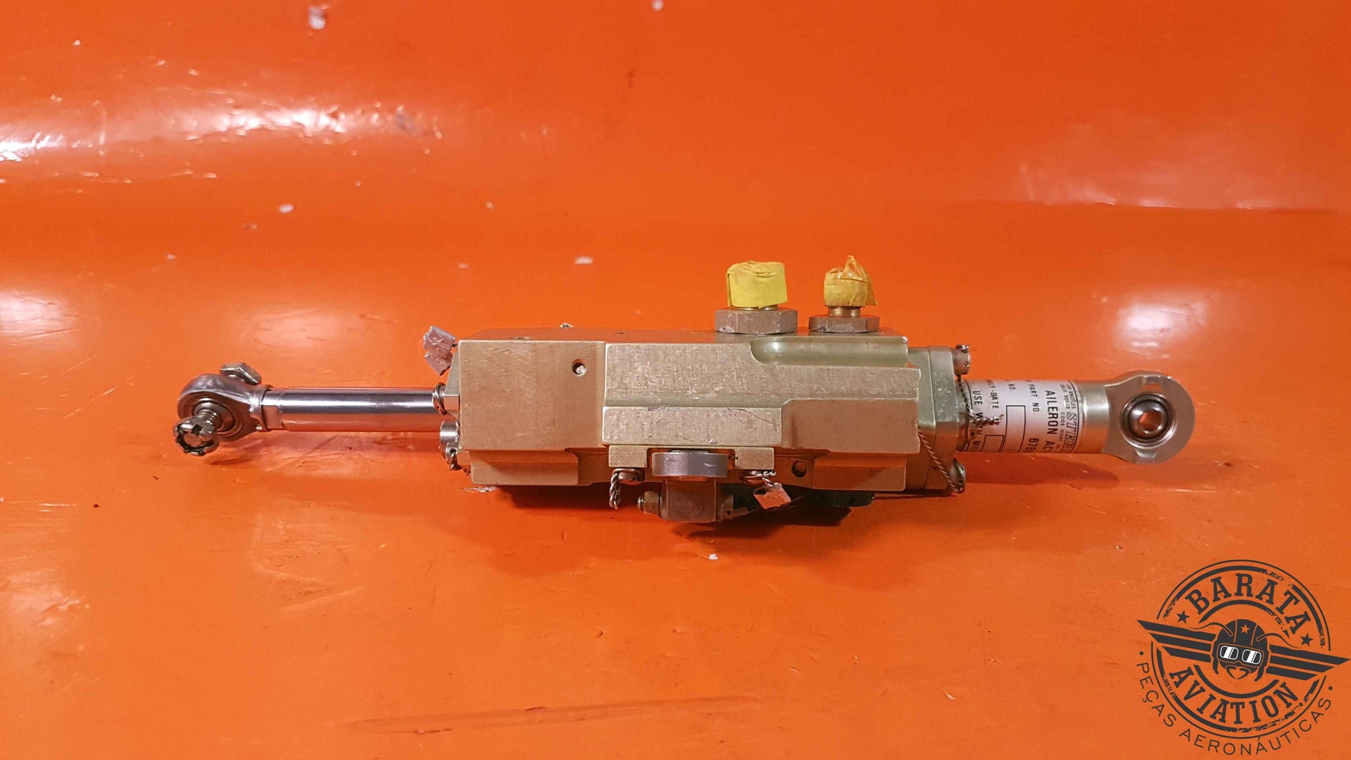67800-1   Sterer Aileron Actuator Assy