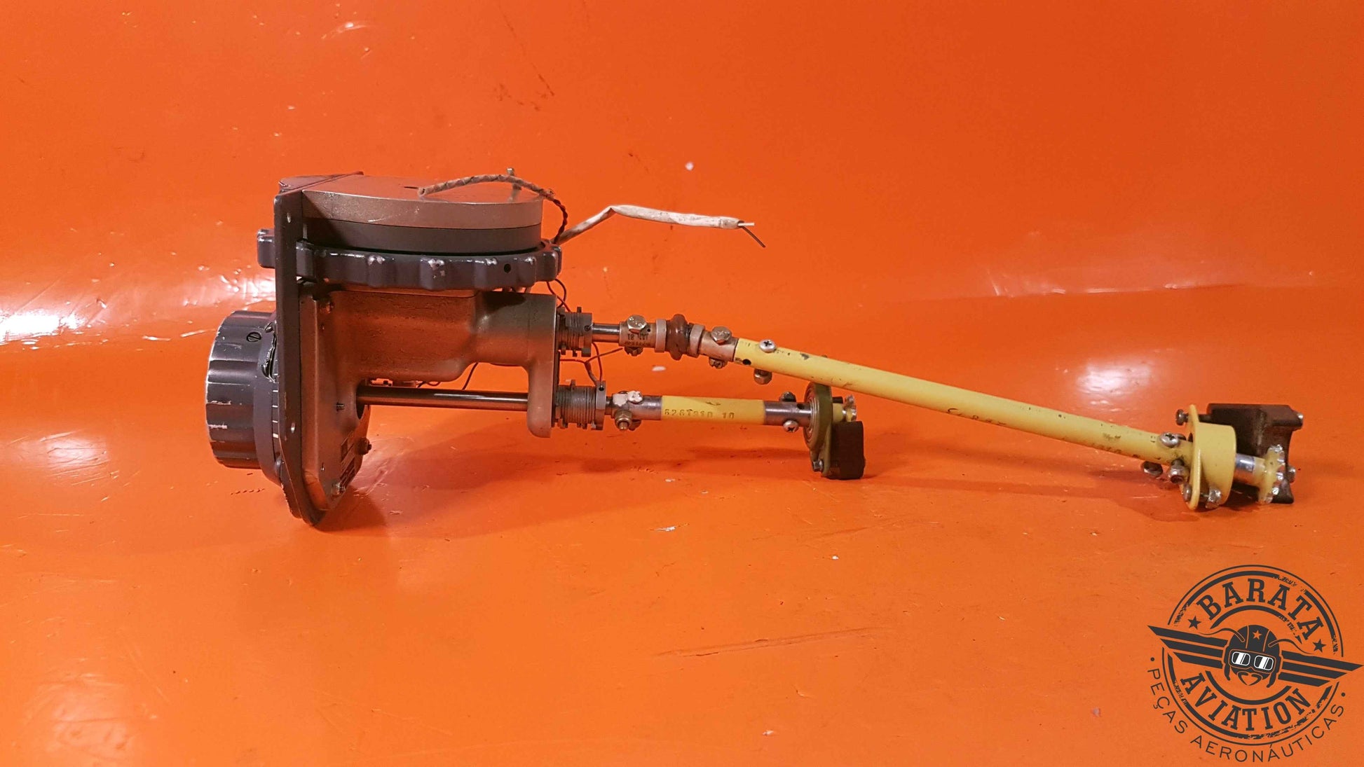 528101-4  Condec Control Assy - Roll and Yaw Trim