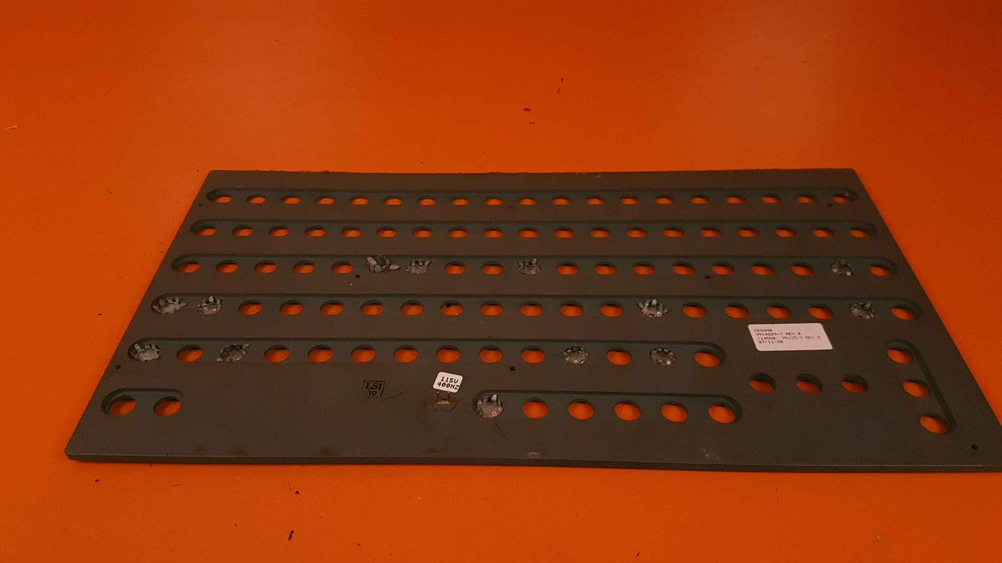 9914229-7 Cessna L/H Panel Lighted