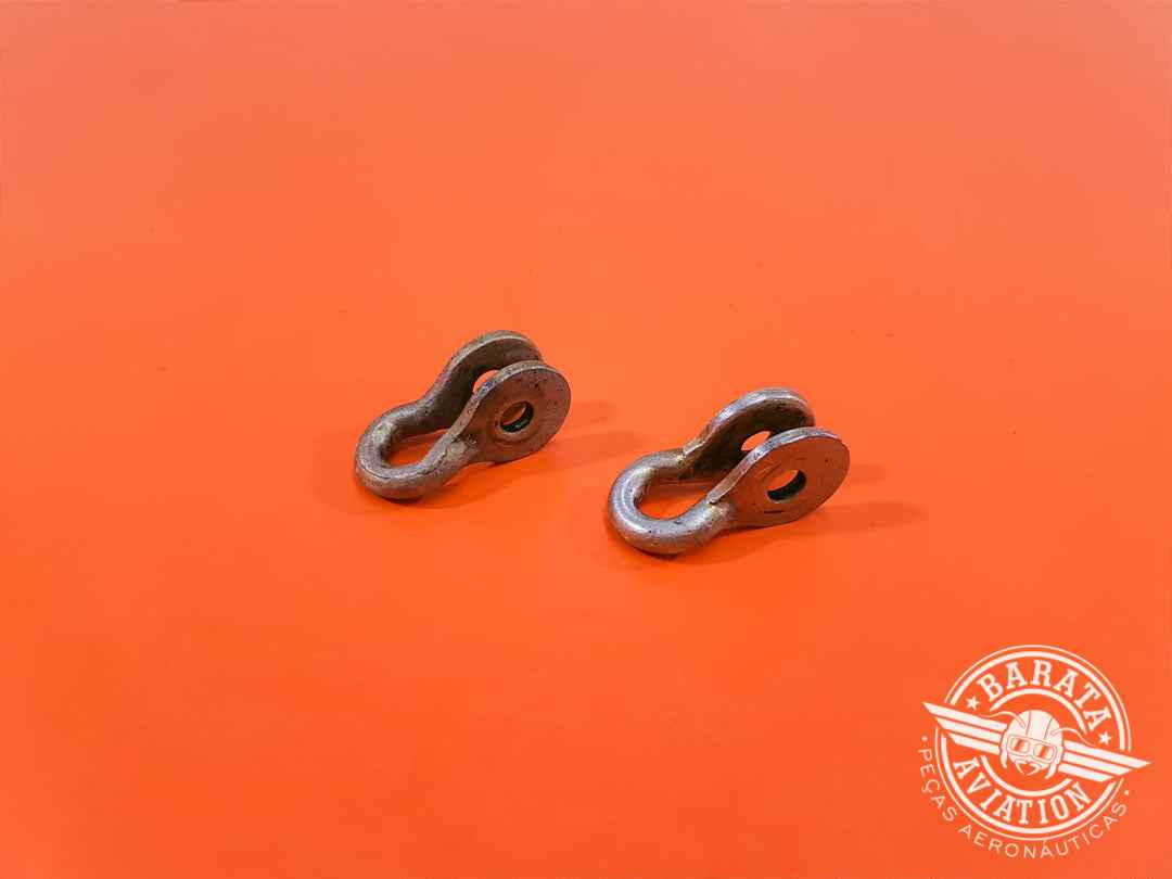 Set of 2 - Shackle P/N 0533010-1