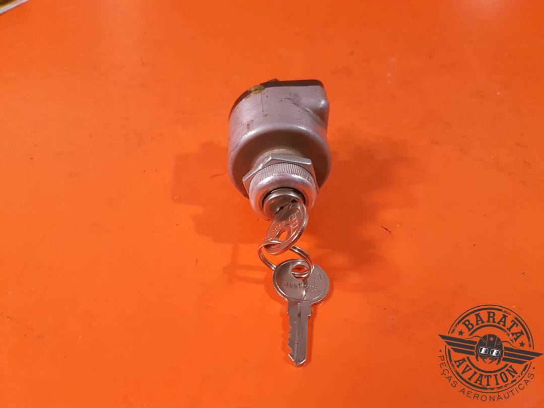 IGNITION SWITCH P/N: 10-357290-1A INCLUDES 2 KEYS