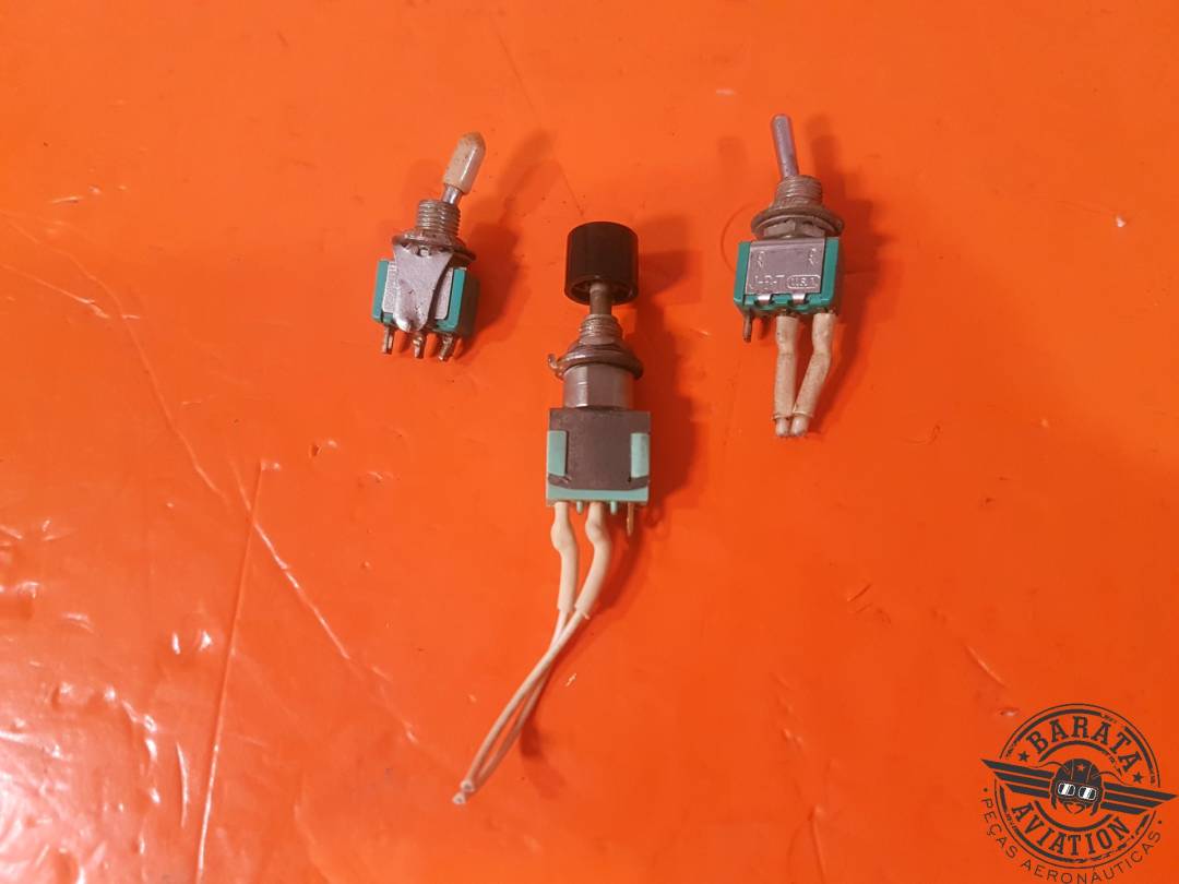PS10095-1  SET OF 3 SWITCHES MINIATURE