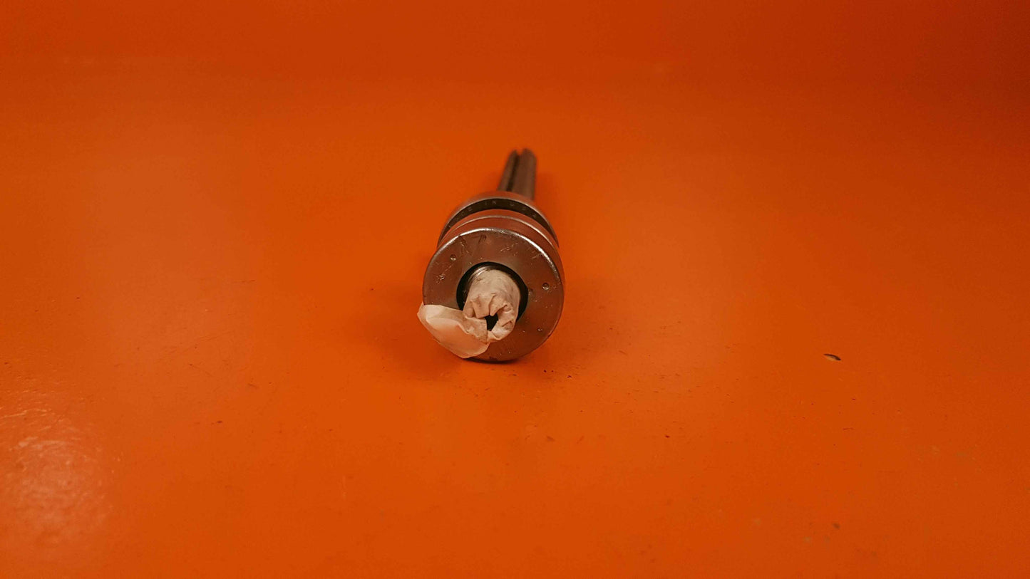45-521216 Beechcraft L/H Screw, Flap Actuator