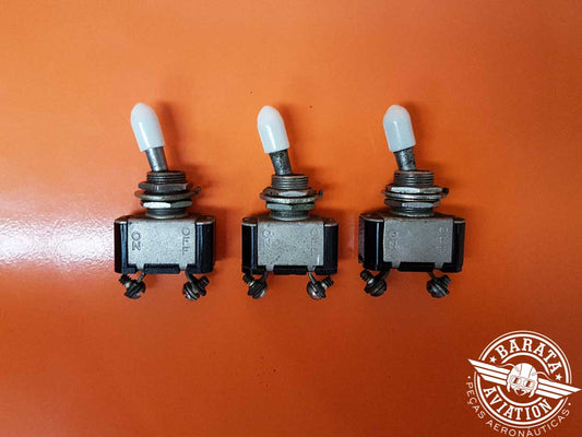 8801K13 C-H Set Of 3 Toggle Switch 2 positions