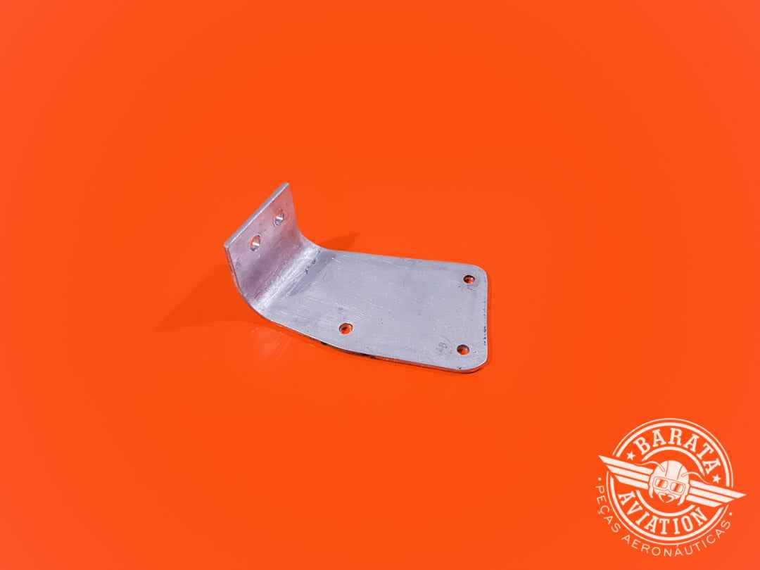 R/H Bracket - Engine Control - P/N 58-324058-12