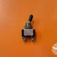 Interruptor de llave de 2 posiciones P/N MS35058-22