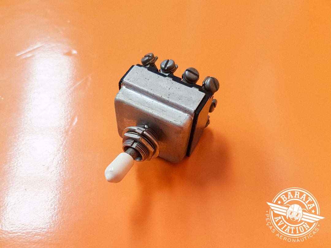 MS25068-23 CH TOGGLE SWITCH  HEAVY DUTY 2 POSITION ON/ON