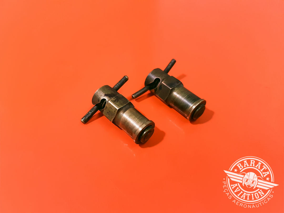 Fuel Drain Valve P/N CCA-3400