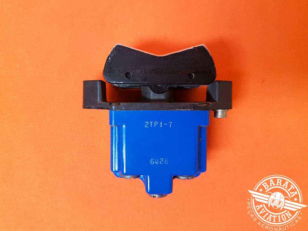 2TP1-7 HONEYWELL MICRO ROCKER SWITCH ON/OFF/ON – Barata Aviation Parts