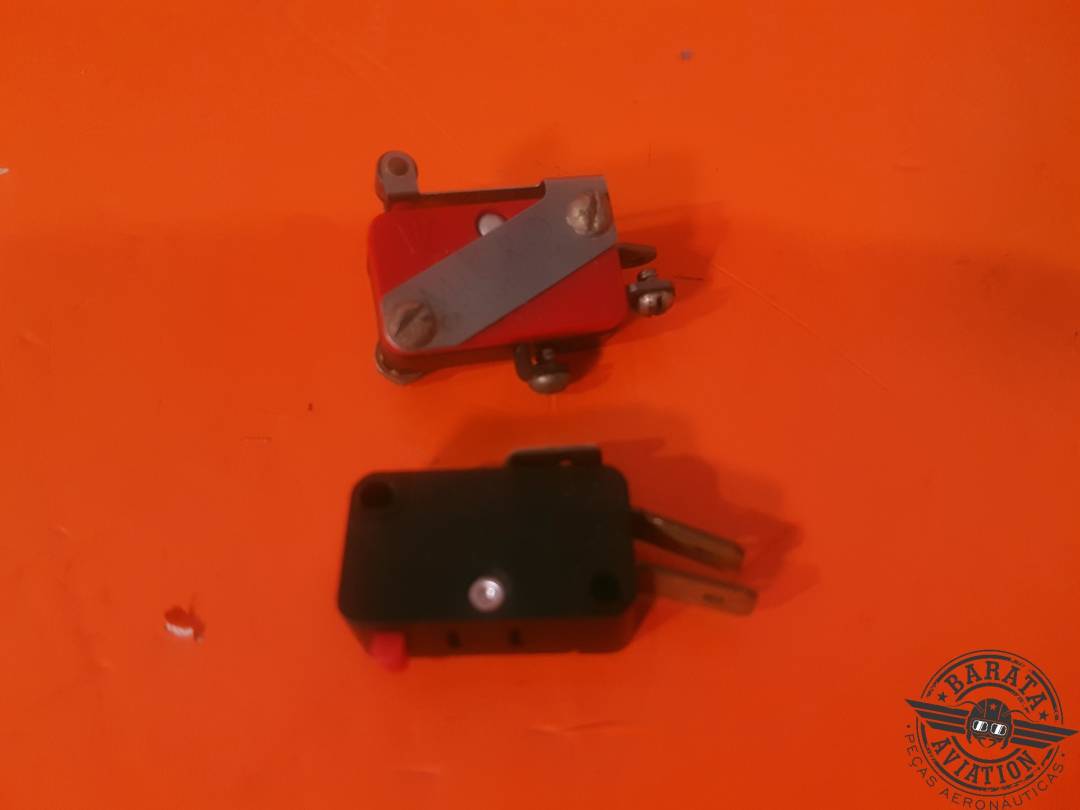 MS25253-3  MICRO SET OF 2 MINIATURE SWITCH 
