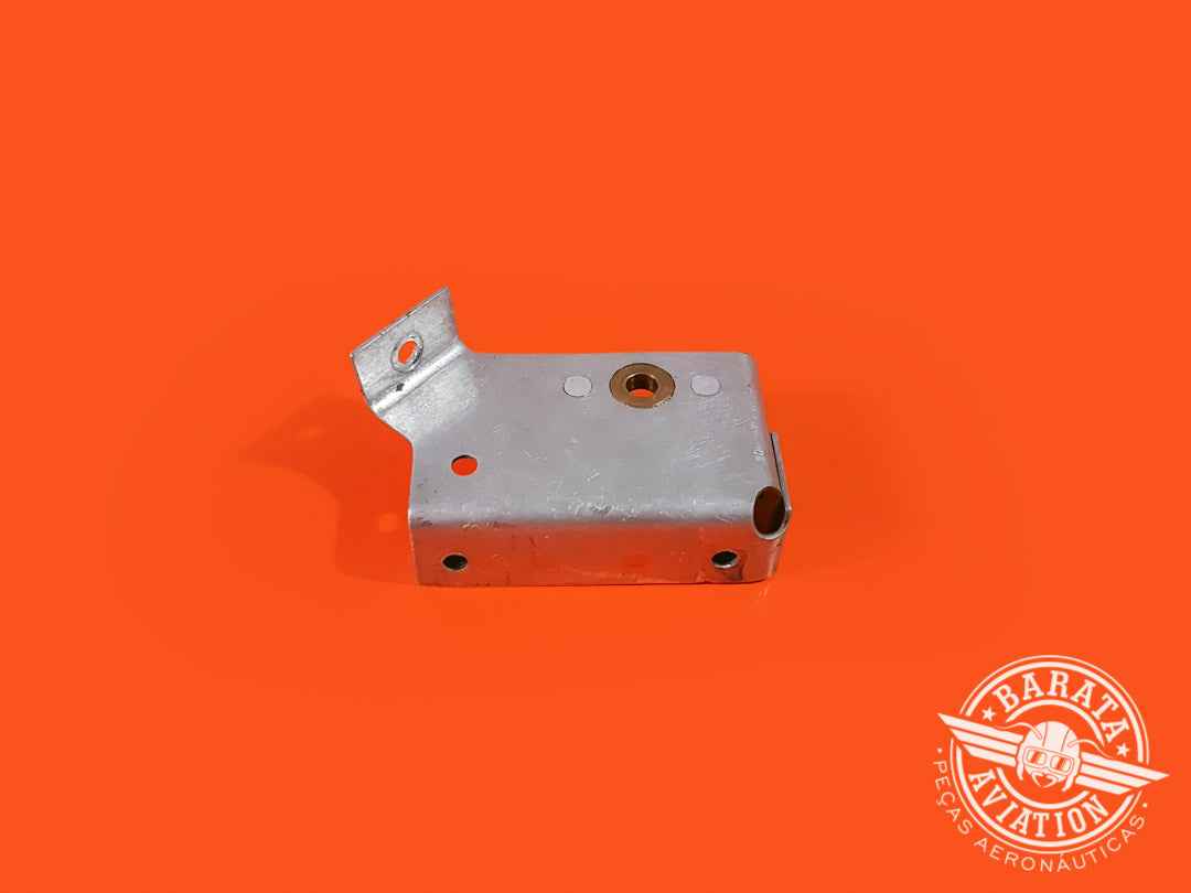 L/H BRACKET ASSY - P/N 1261463-1