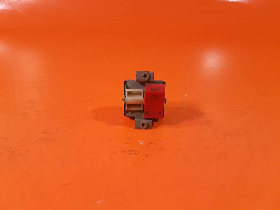 MASTER SWITCH P/N: 99377-13