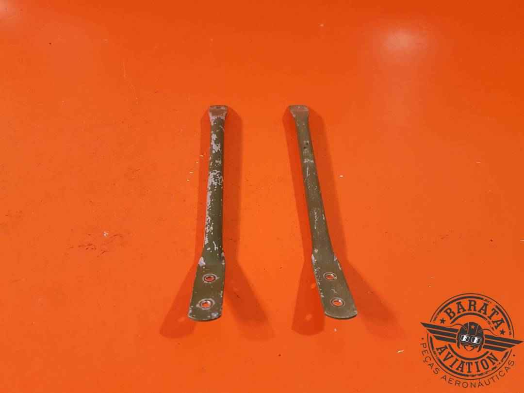 BRACKET - HANGER  P/N: 79303-00 CADA UNIDADE