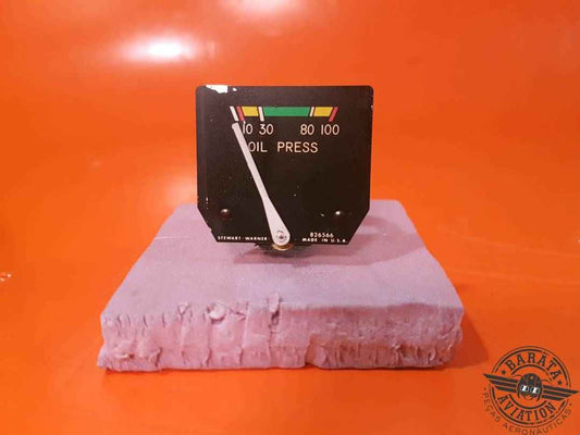826566 STEWART-WARNER OIL PRESSURE INDICATOR 
