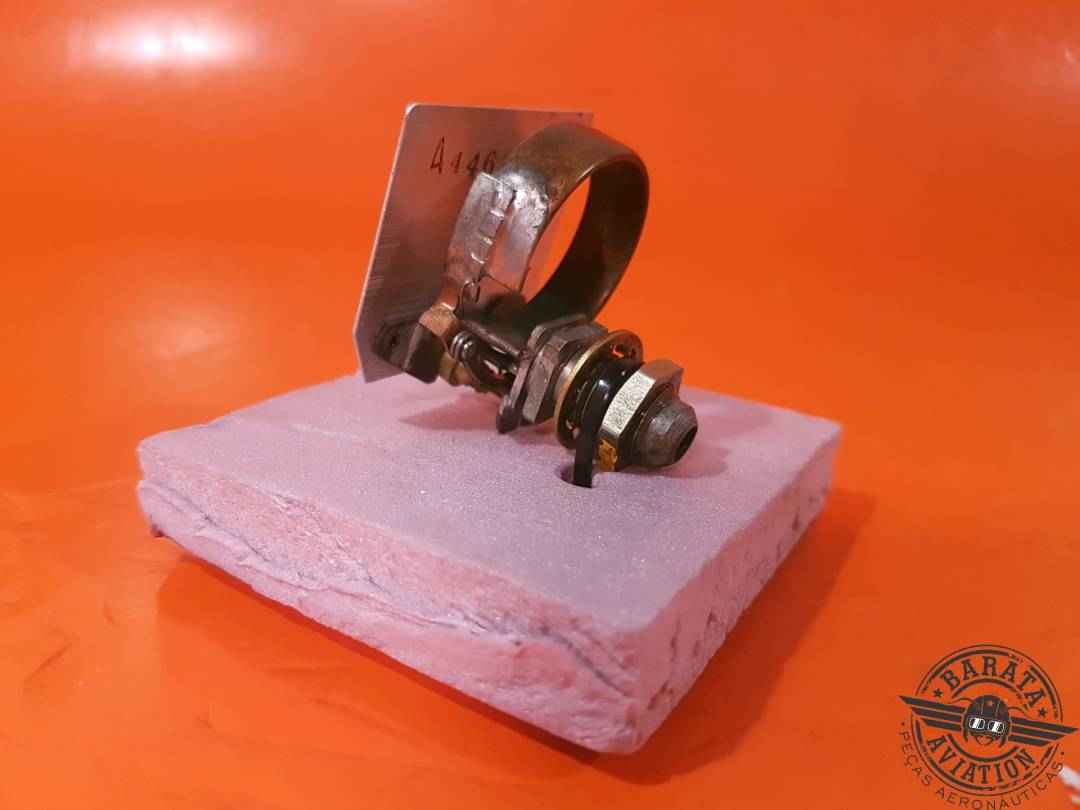 826566 STEWART-WARNER OIL PRESSURE INDICATOR 