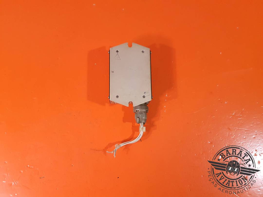 INVERSOR-IZQUIERDO ILUMINACIÓN DEL PANEL INST 5 V CC REGULADOR DE LÁMPARA P/N: 273-1