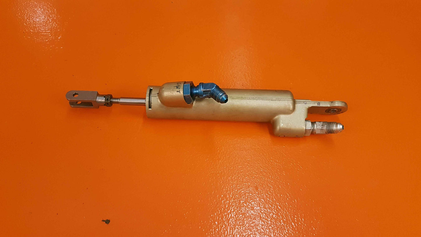 9912050-11 Cessna Master Brake Cylinder Assembly