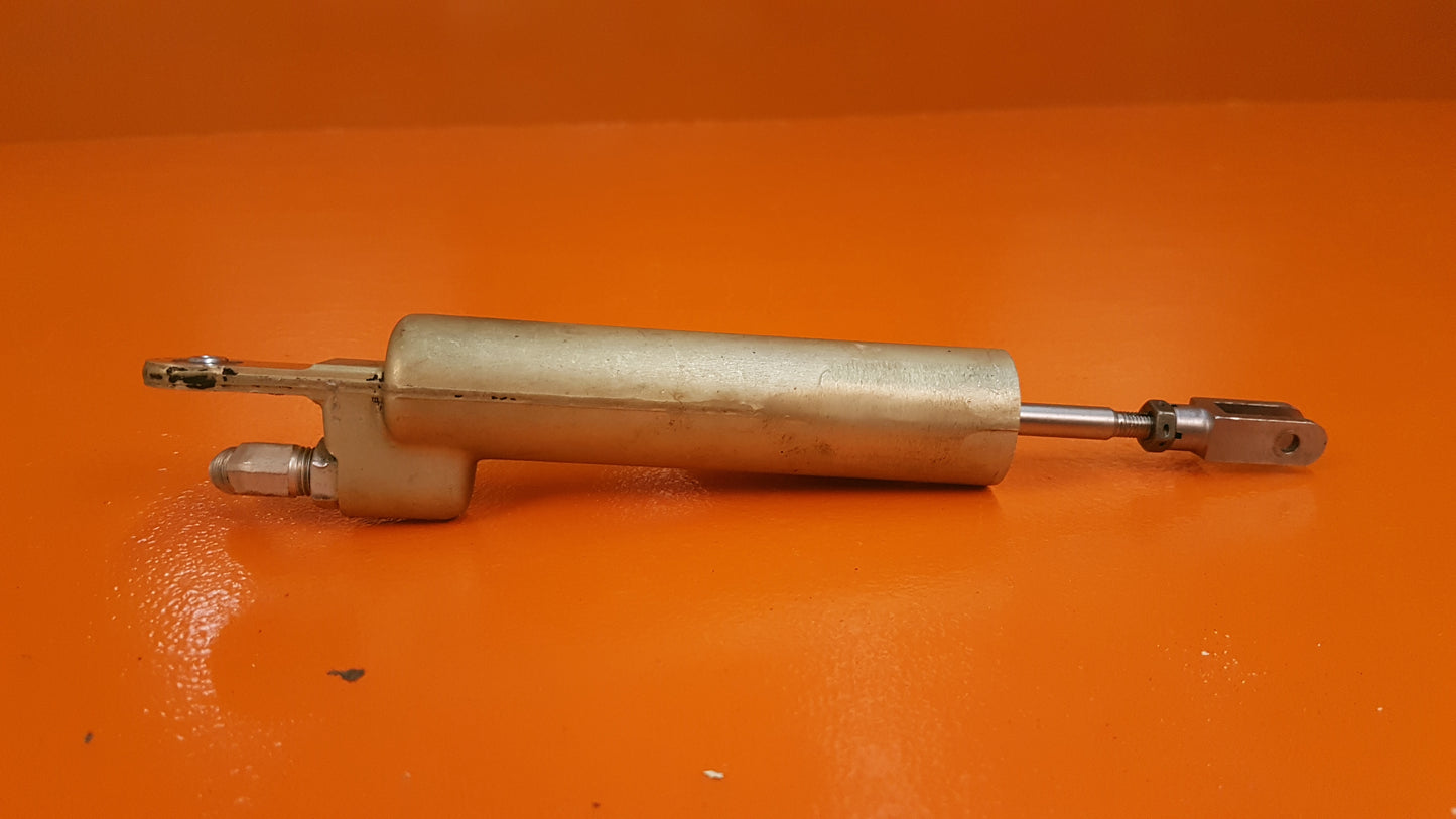 9912050-11 Cessna Master Brake Cylinder Assembly