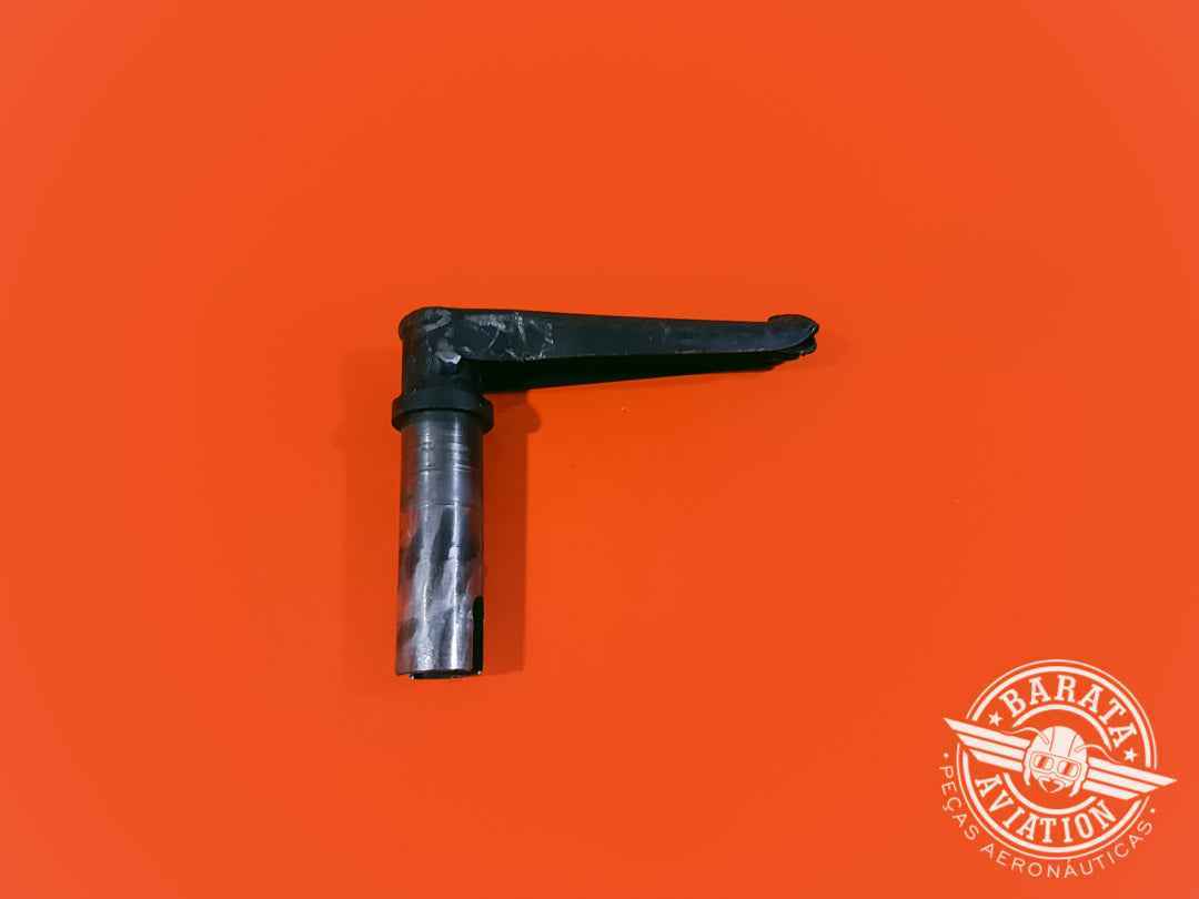 R/H LANDING GEAR BUNGEE ARM ASSEMBLY * SMALL DAMAGE * P/N: 20846-01