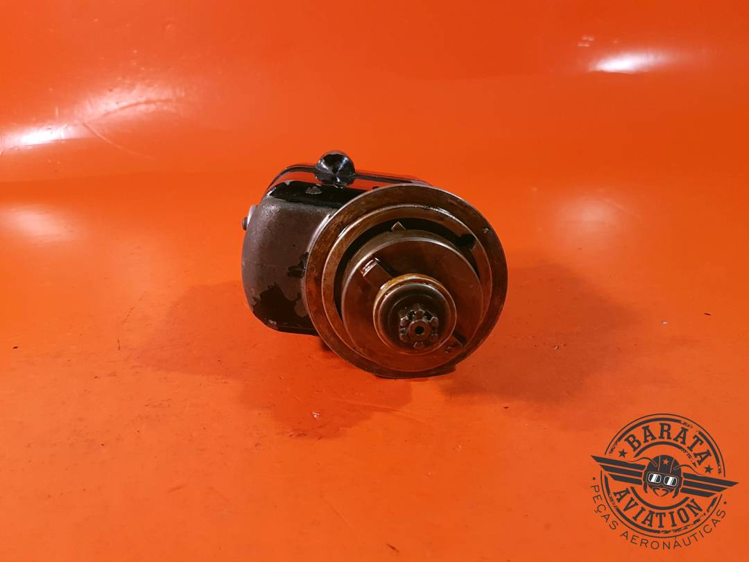 CONJUNTO DE MAGNETO N.° DE PARTE: 4271 MAGNETO SLICK MODELO 4271 ROT L NECESITA REVISIÓN