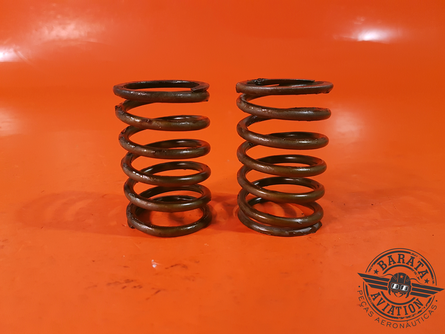 637837  Spring Valve Outer    Cada  Unidade