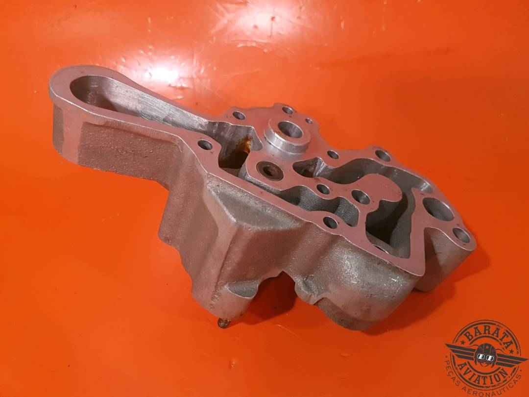 632977 TCM CONTINENTAL HOUSING & SHAFT-OIL PUMP 