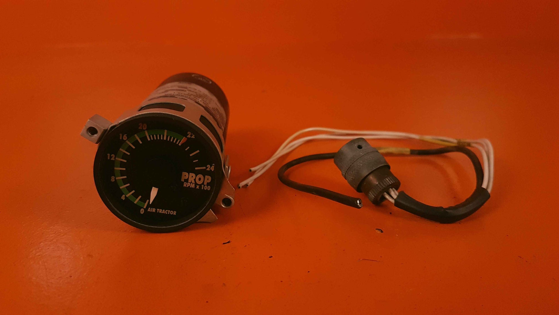 50916-1 Airtractor Tachometer