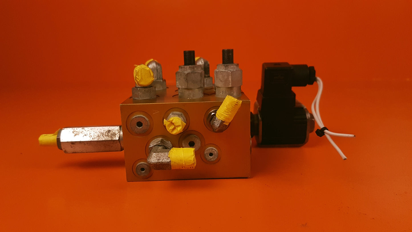 9S000455-C Parker Hydraulic Valve Block