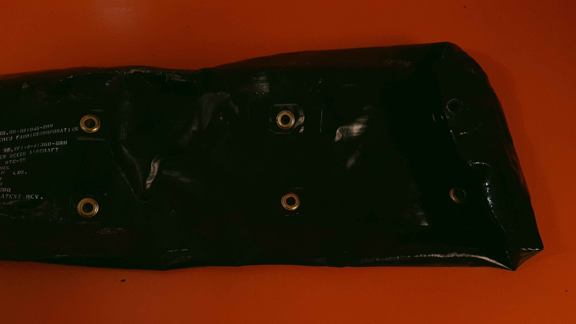 60-921046-2RH Beechcraft R/H Fuel Cell