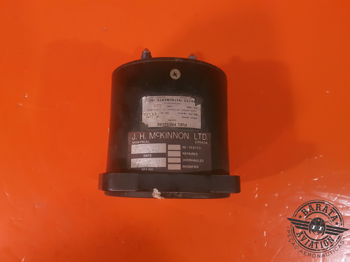 FUEL PRESSURE INDICATOR FUEL FLOW; W/ CONNECTOR P/N PM-44-11 