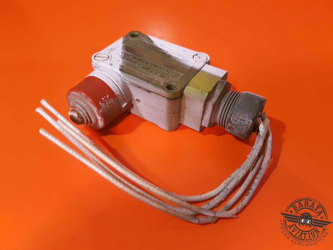 FREEPORT MICRO SWITCH  NOSE GEAR P/N: 2VB1