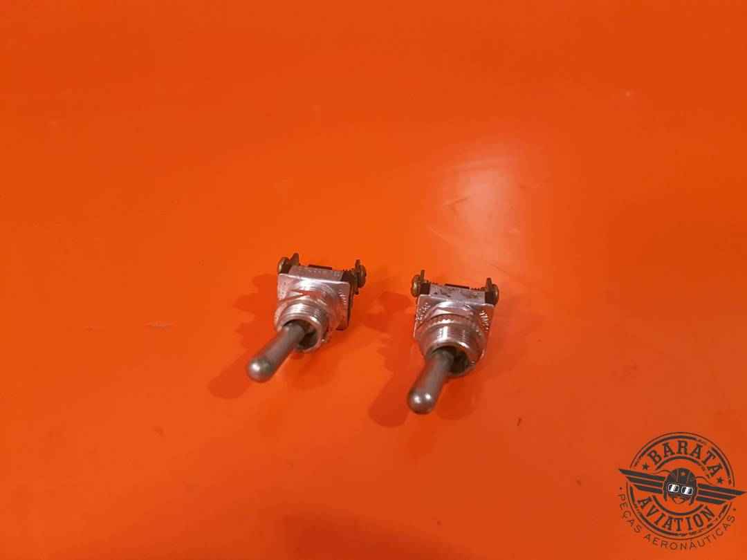 KIT W/ 2 MINIATURE TOGGLE SWITCH P/N LR107402