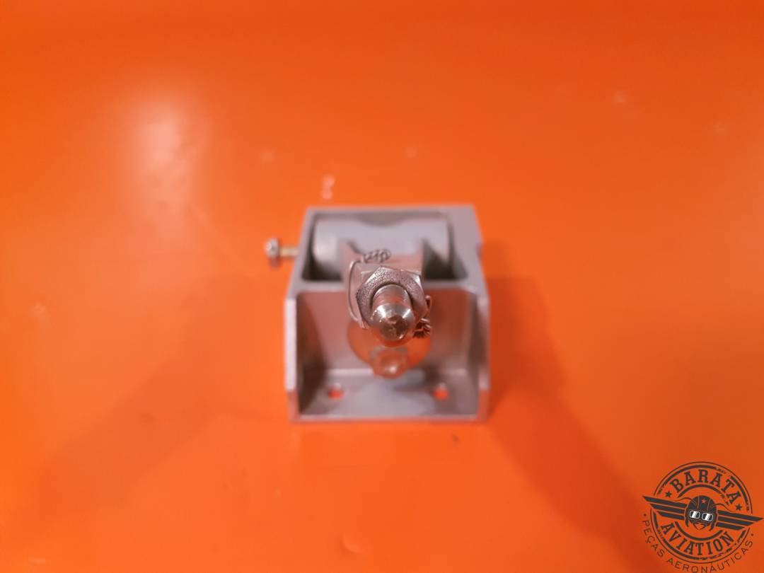 15123-002 BRACKET L/H INBOARD HINGE ATTACH