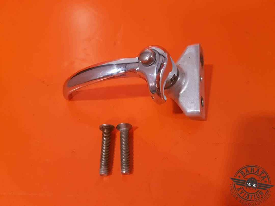 CESSNA WINDOW LATCH HANDLE  L/H  