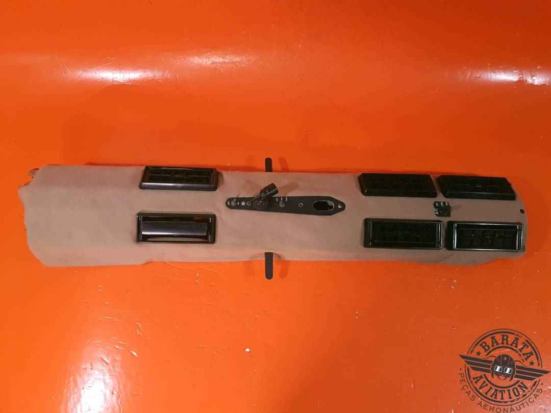 D796-1 AIR CONDITIONING DUCT ASSY W/ LOUVERS