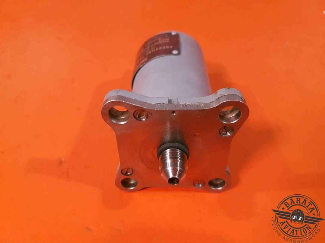 2701KPT/1  Smiths Industries Pressure Transmitter 26V/400Hz 0-200 PSI W/Connector 