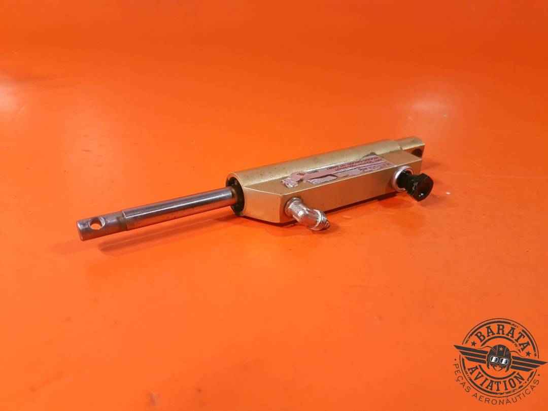 MASTER BREAKE CYLINDER P/N: MC-4CT