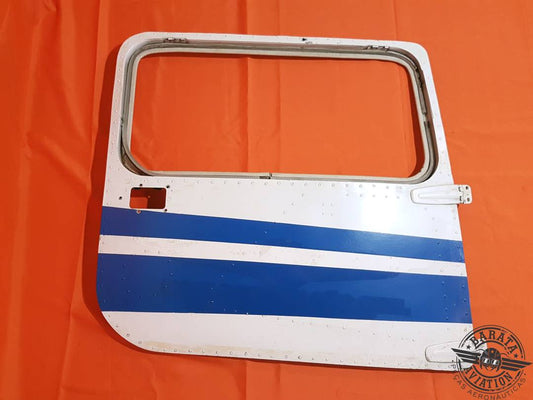 0417008-206 Conjunto de puerta de cabina derecha