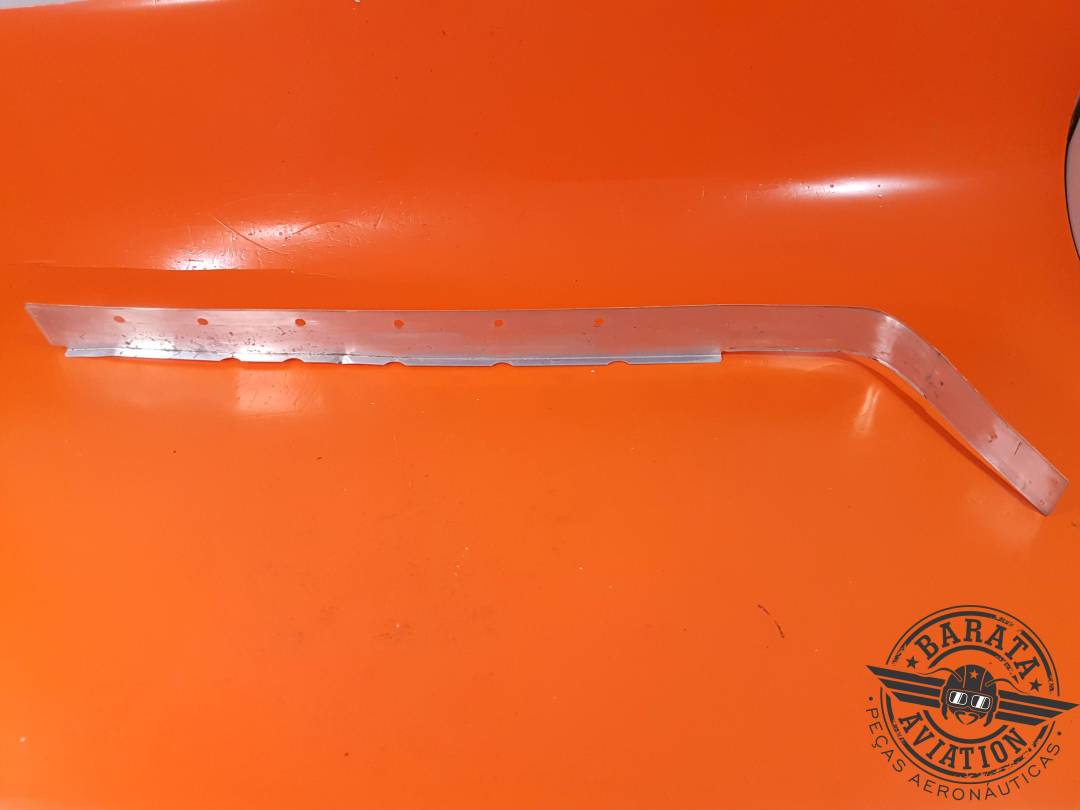 CARENADO DE ALERÓN IZQUIERDO N.º DE PARTE: 0426003-18