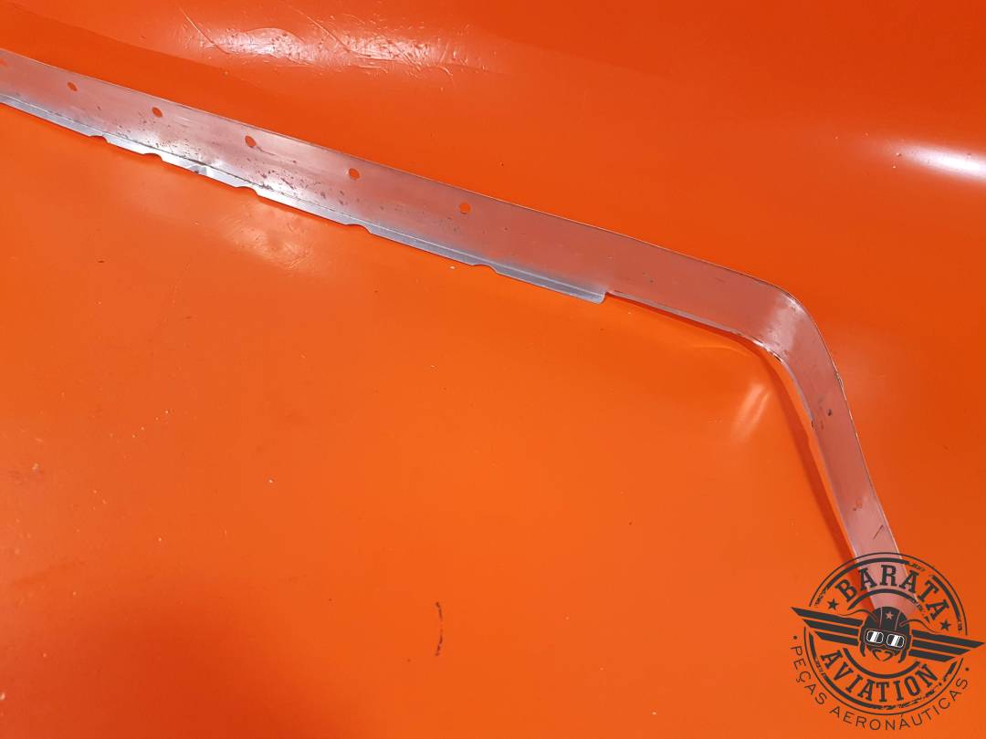 CARENADO DE ALERÓN IZQUIERDO N.º DE PARTE: 0426003-18