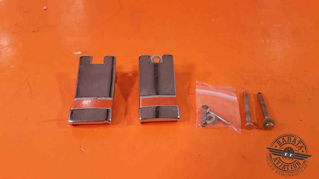 0415018 Cessna Interior Handle Assembly