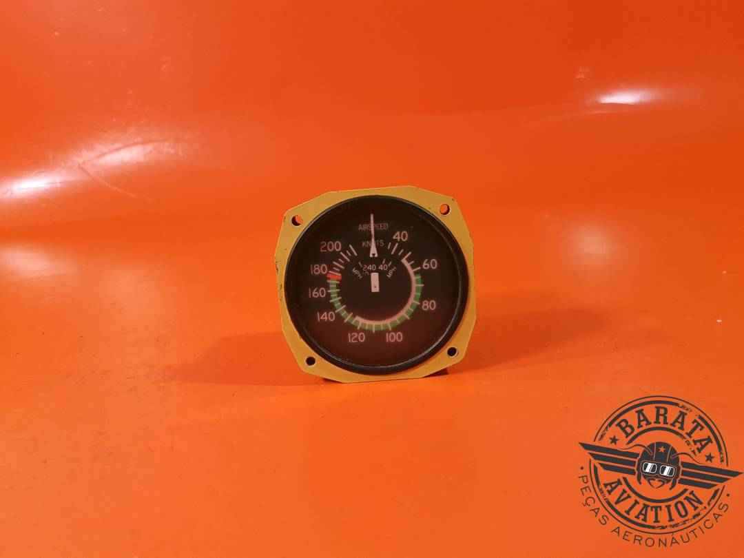AIRSPEED INDICATOR RANGE 40-210 KNOTS TYPE PN : C661065-0237