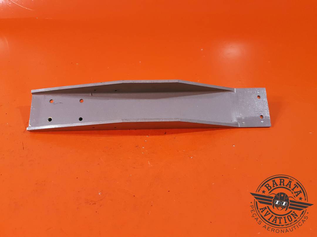 FRONT SEAT CENTER RAIL TRACK P/N: 002-430021-61  CADA UNIDADE