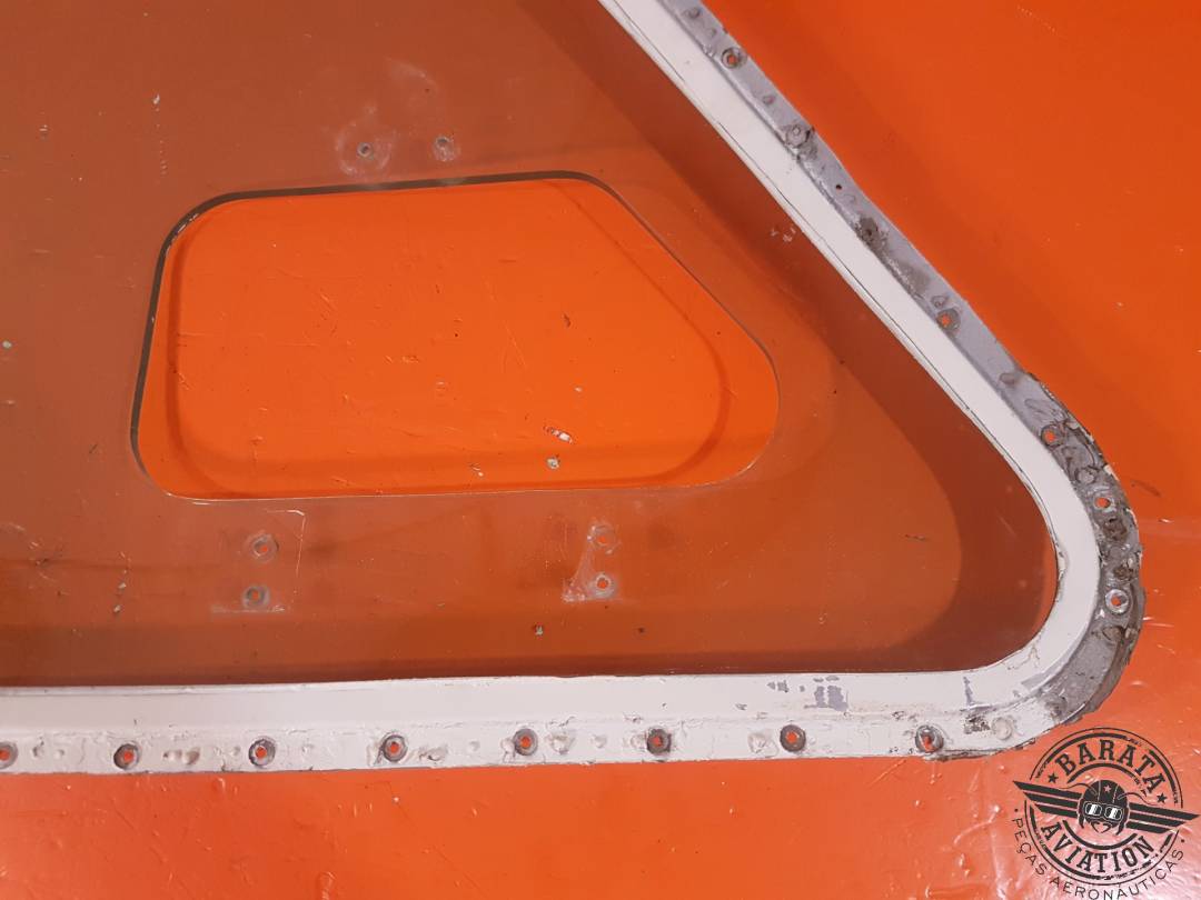 002-430052-11 BEECHCRAFT PILOT WINDOW ASSEMBLY  TINTED GLASS /GREEN