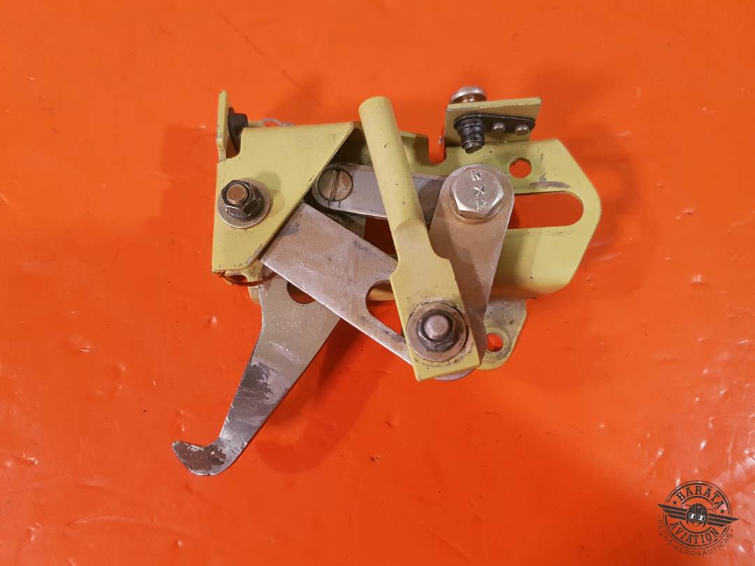 35-410456-601 Beech Latch Assy Cabin Door Upper